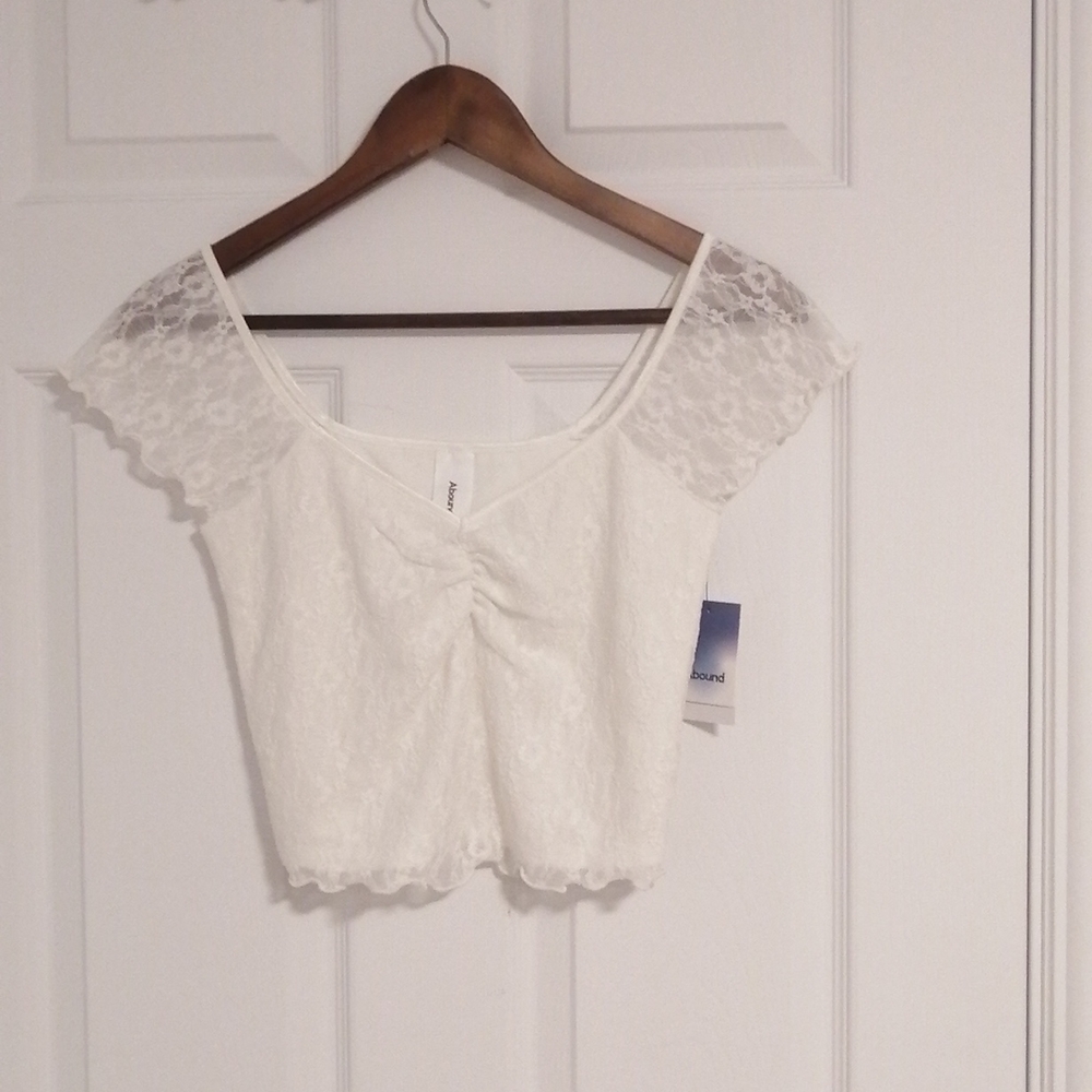 Abound  Floral Lace Short Sleeve  Trim Crop Top